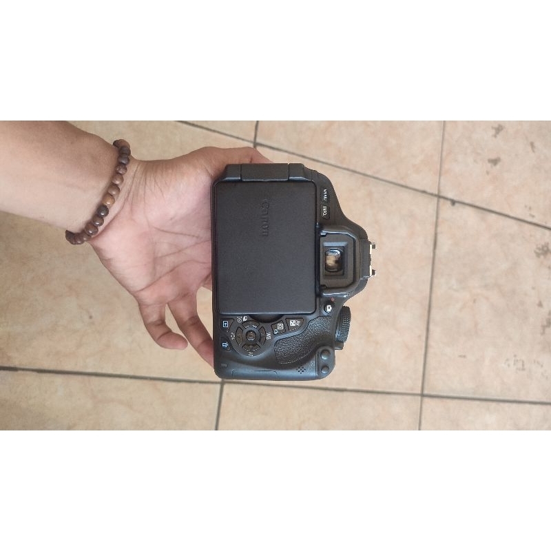 Jual CANON 600D KIT 18 55MM FULLSET | Shopee Indonesia