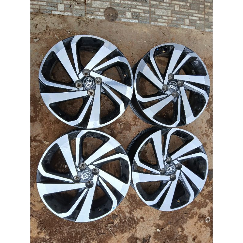 Jual Oem Toyota Raize Ring 17 lubang baud 4x100 cocok di brio jazz ...