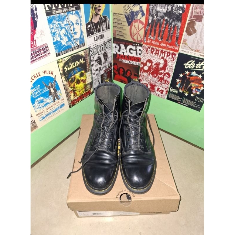 Jual DOCMART 1460 BLACKSMOOTH SECOND | Shopee Indonesia