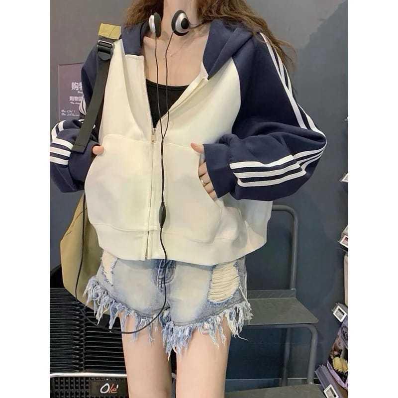 Jual JAKET HOODIE WANITA IORY SEOL JACKET ZIPER GAYA WANITA KOREA Shopee Indonesia