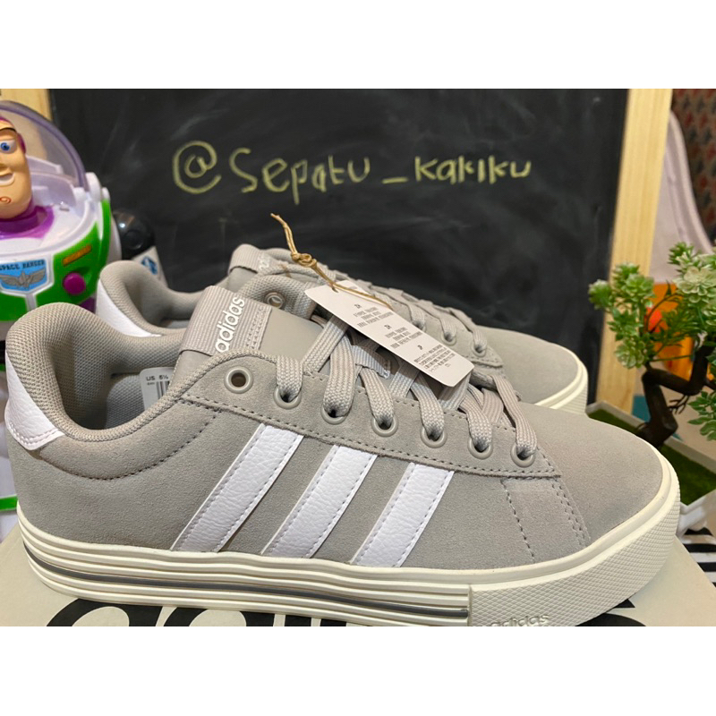 Jual [SALE] Sepatu Sneakers Adidas Daily 4.0 “White” size 38 | Shopee ...