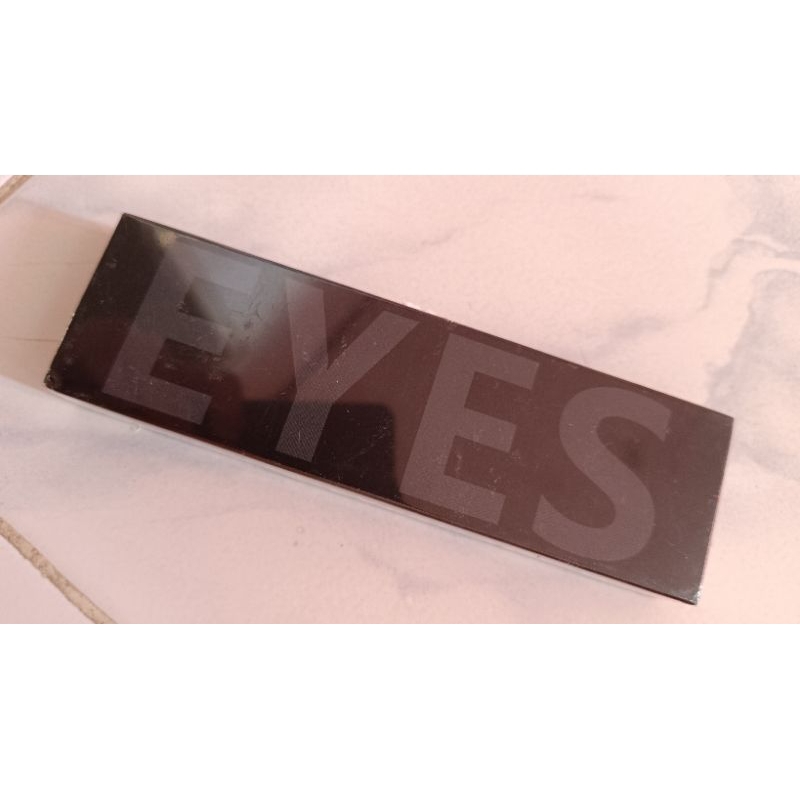 Jual foccallure 10 colors eyeshadow with brush FA 08 Shopee Indonesia