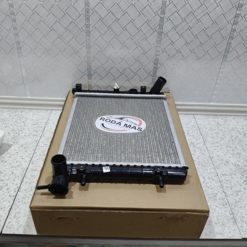 Jual RADIATOR HYUNDAI ACCENT VERNA KECIL MANUAL 2001-2005 TRIVINDO ...