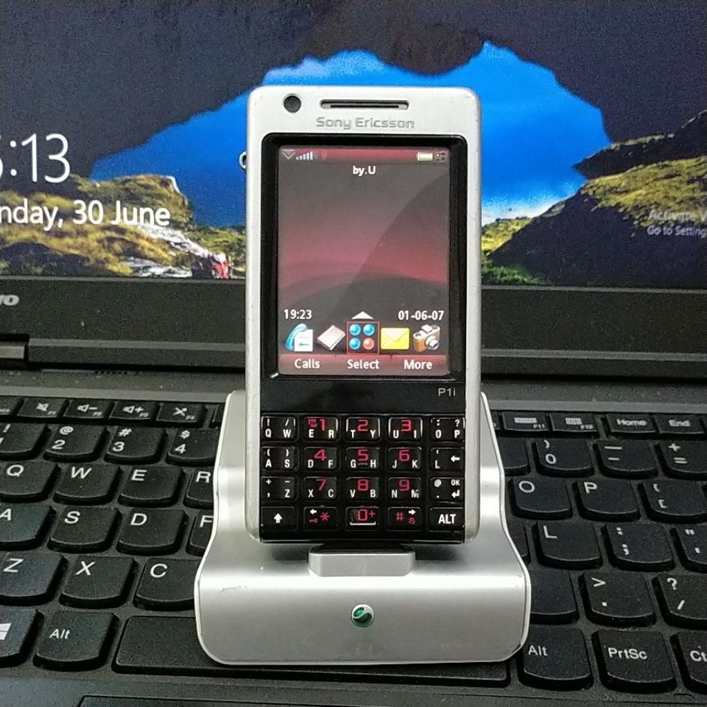 Jual Hp Jadul Sony Ericsson P1i Symbian UiQ Touchscreen Original ...