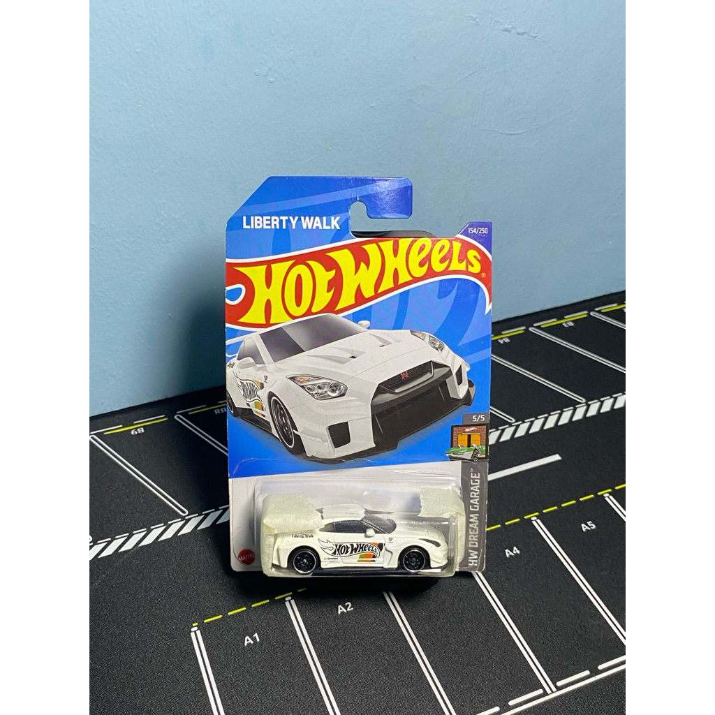 Jual Hot Wheels Reguler LBWK Nissan R35 White | Shopee Indonesia