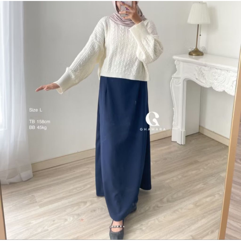 Jual (preloved) Rok polos navy | Shopee Indonesia