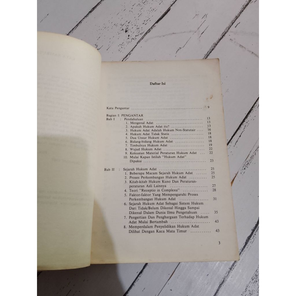 Jual BUKU PENGANTAR DAN ASAS - ASAS HUKUM ADAT | Shopee Indonesia