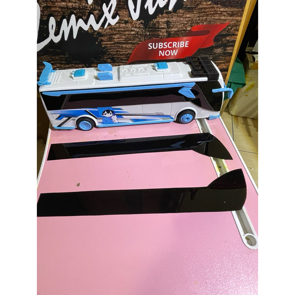 Jual Kaca samping JB3 skala 1:35 Bus RKC | Shopee Indonesia