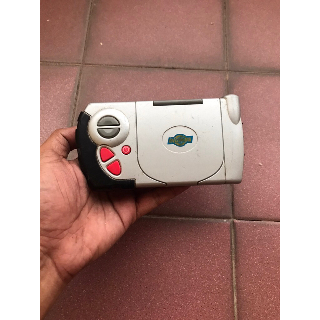 Digimon Digivice D-Terminal Argent – Bandai 2000 – Occasion Testé Fonctionnel – FR