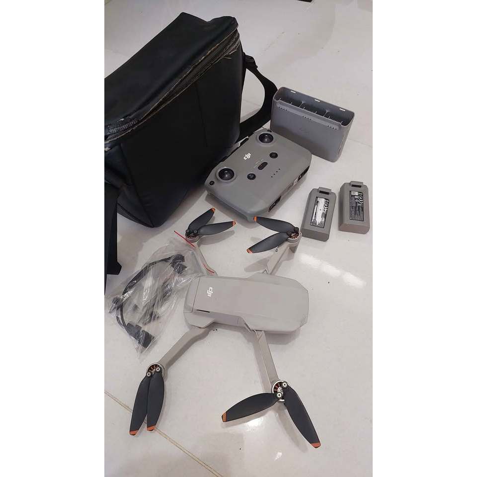 DJI