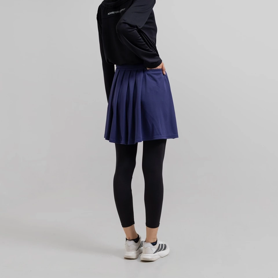 Rok Olahraga Seraphina Skirt Pro Navy dari Noore untuk Aktivitas Sehari-hari
