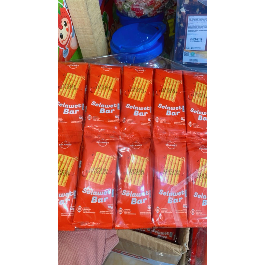 Jual SELAWET BAR SNACK 1 RENTENG ISI 10 PCS X 12Gr5 | Shopee Indonesia