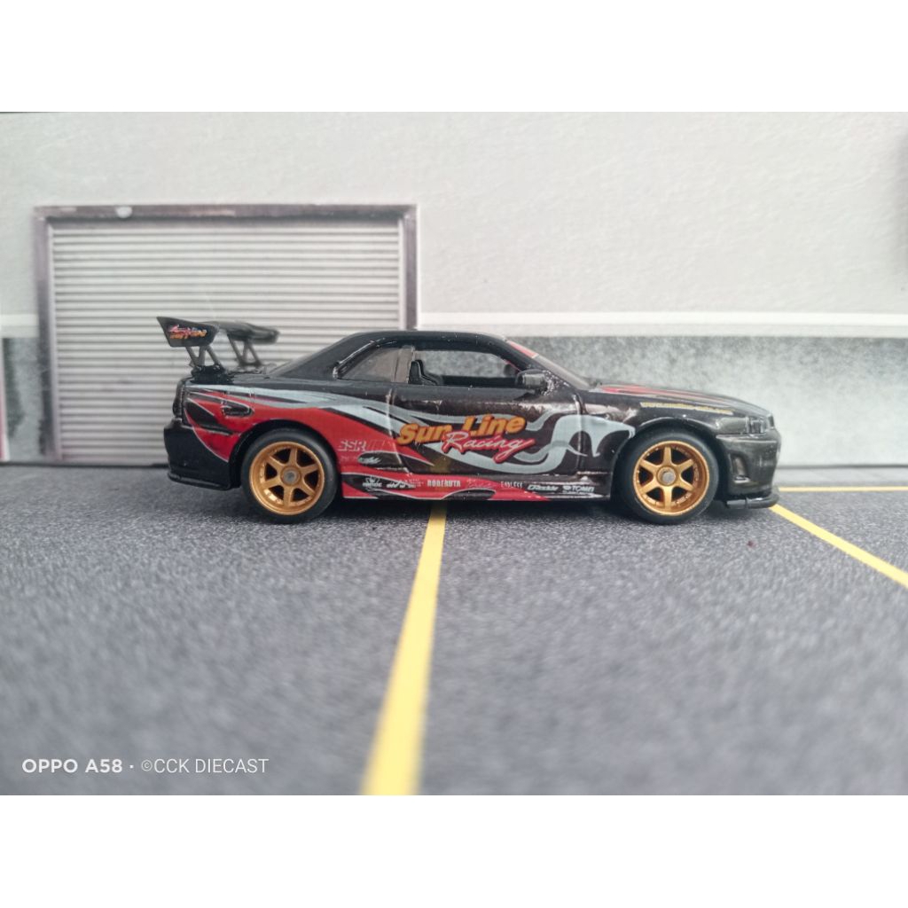 Jual hot wheels nissan skyline gtr r34 custom sunline racing livery ...