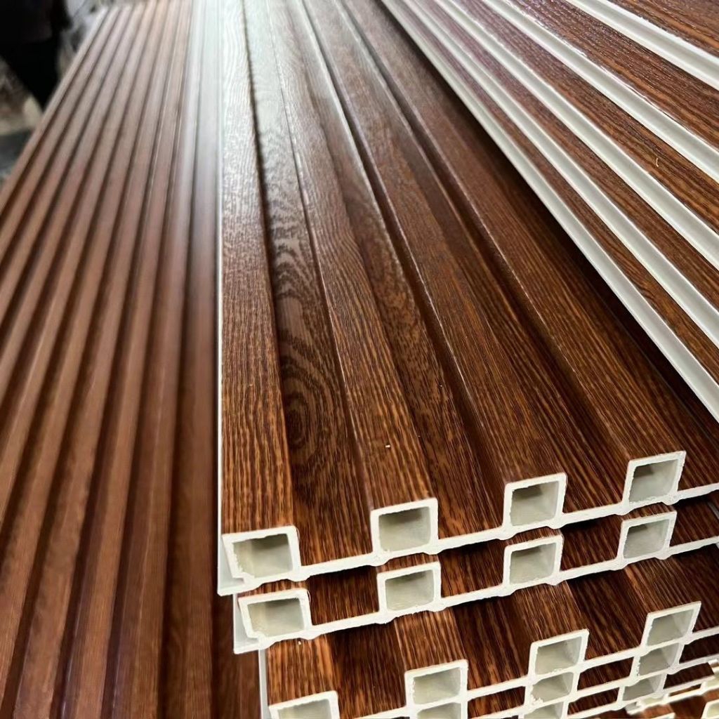 Jual panel dinding kayu ( WPC ) 3D motif vertikal bentuk kayu, serat ...