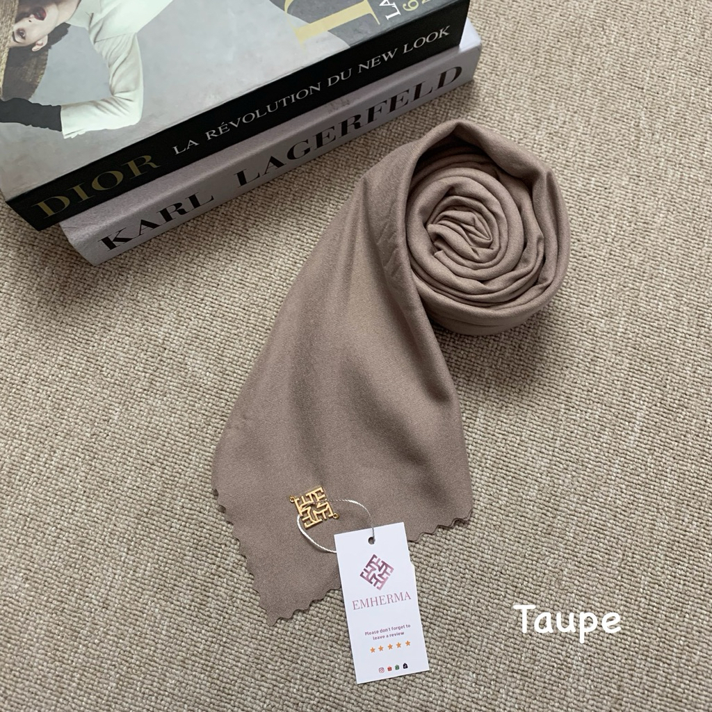 Emhermahijab HARA Voal Premium Square Plain (Basic Kerudung Voal Premium Segi Empat Lasercut