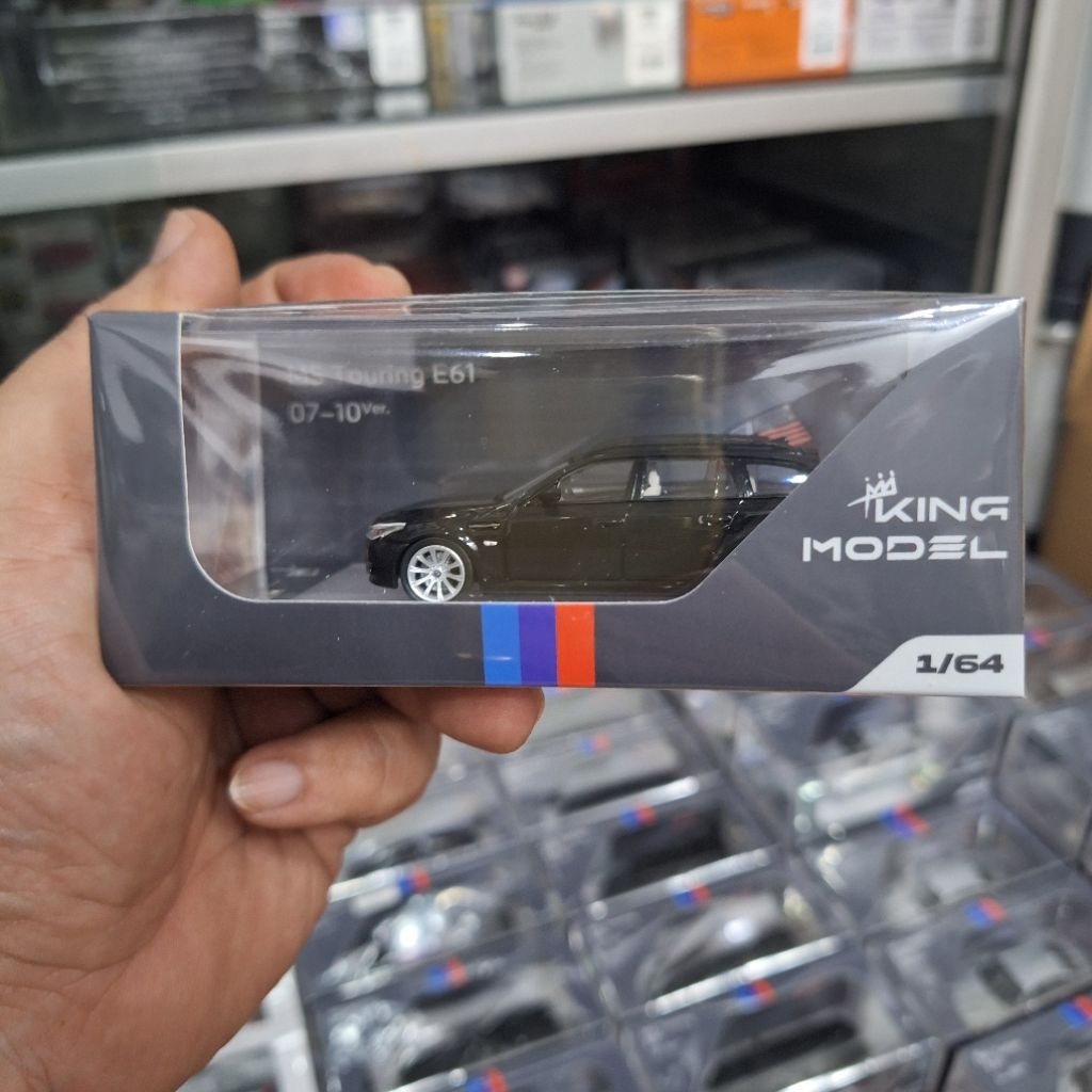 Jual King Model Skala 64 BMW E60 M5 Black Wagon | Shopee Indonesia