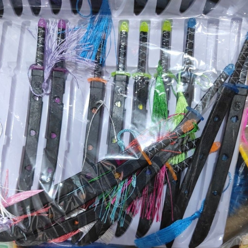 Jual mainan pedang plastik kecil (harga satuan) | Shopee Indonesia