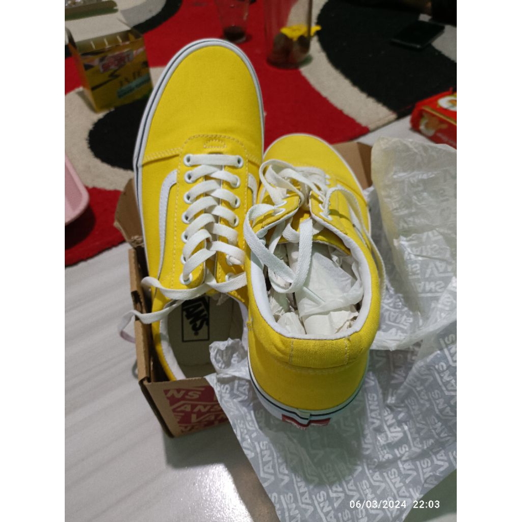 Jual sepatu converse kuning | Shopee Indonesia