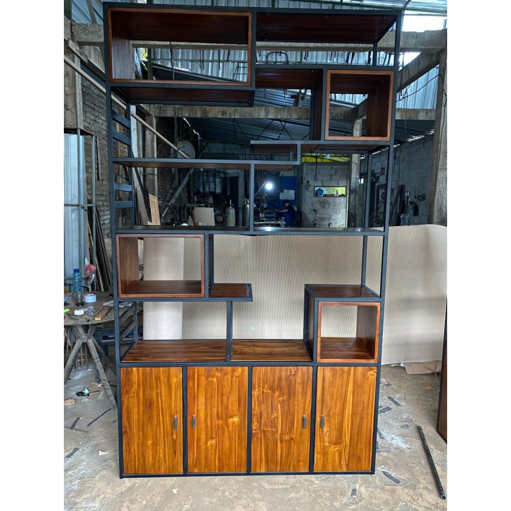 Jual partisi display industrial | Shopee Indonesia
