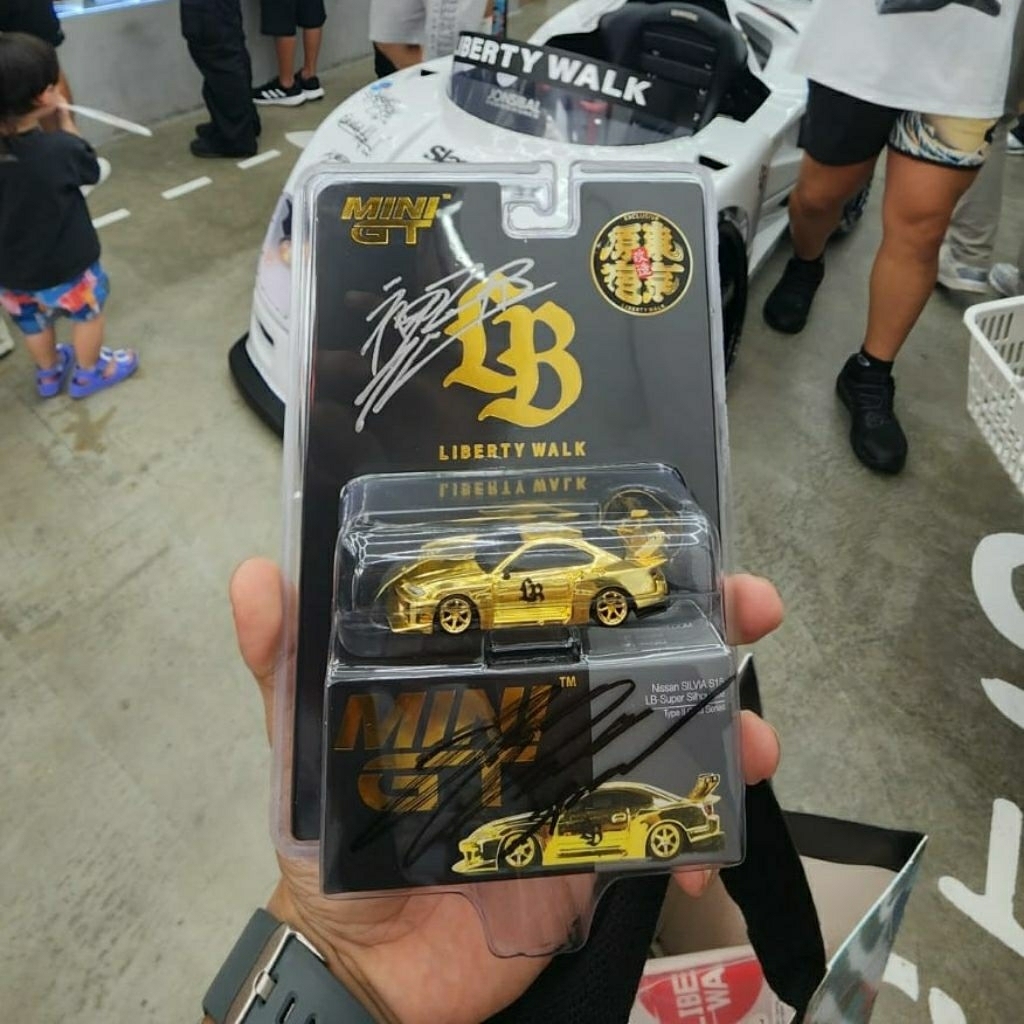 Jual MiniGt Silvia S15 LBWK exclusive Harajuku 2nd Anniversary | Shopee ...