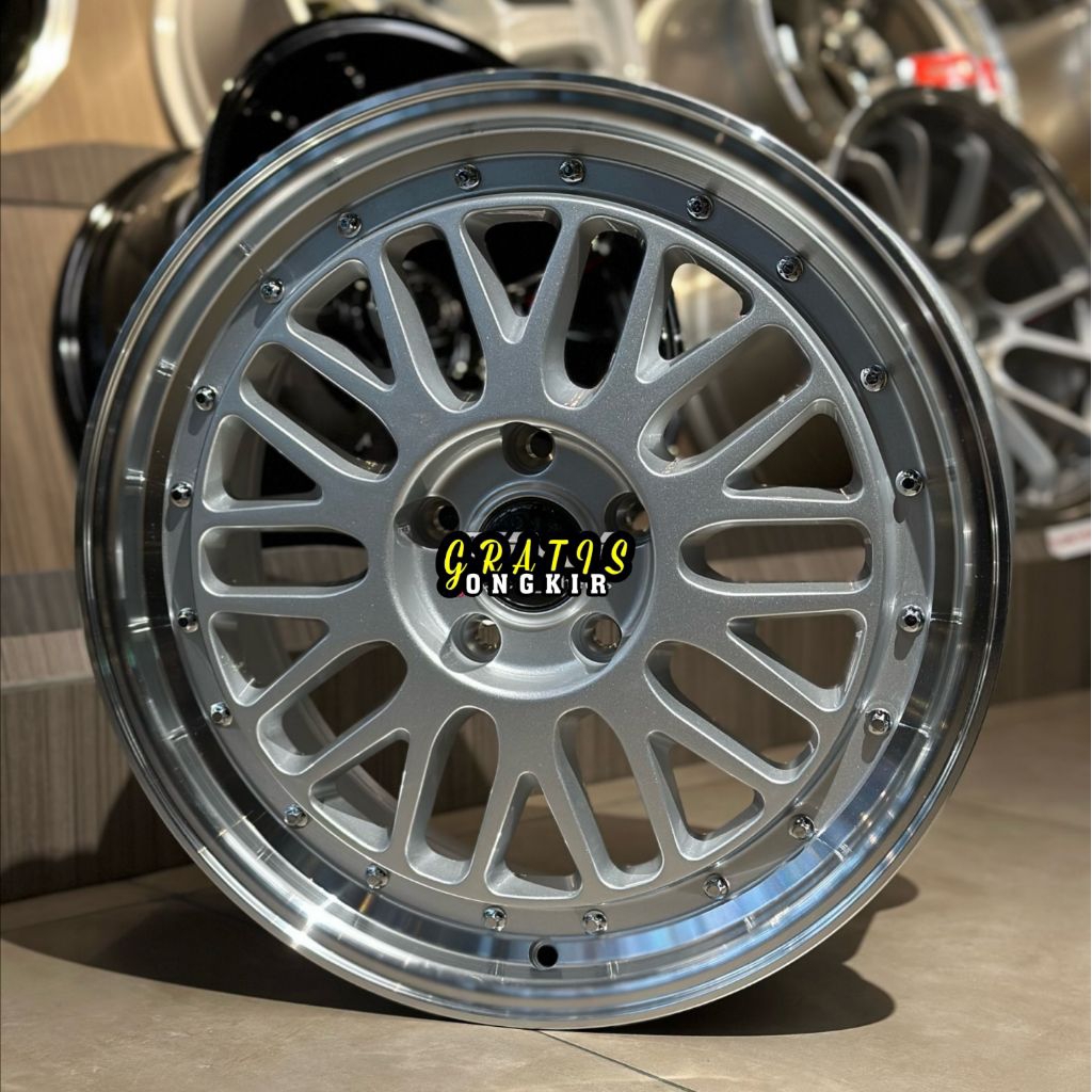 Jual velg racing BBS LM R18 LEBAR 8 ET 45 velg mobil r18 velg racing ...