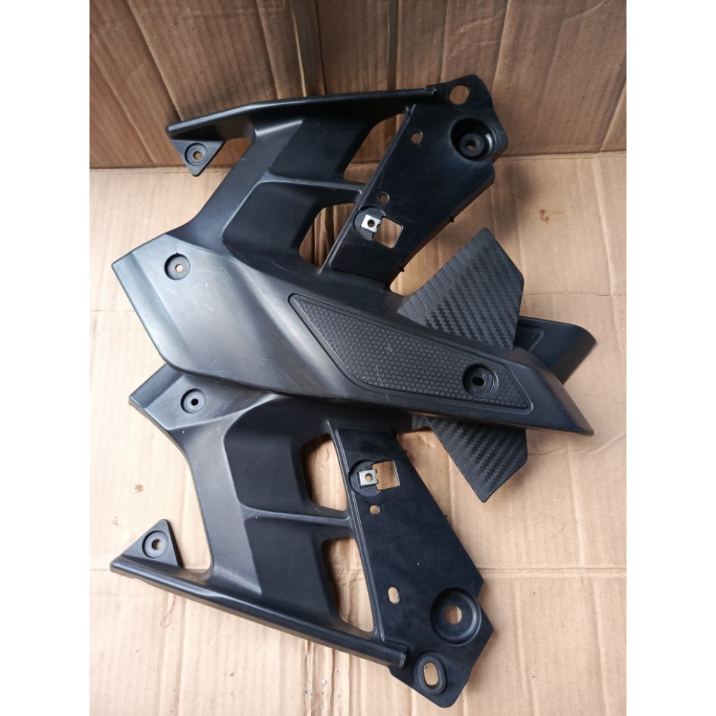 Jual panel 1 dan 2 cover mesin bawah bagian dalam, Yamaha xabre bekas ...