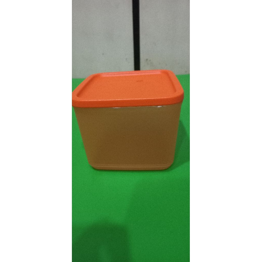 Jual Tupperware Medium Square 1L - Orange (1 pc) | Shopee Indonesia