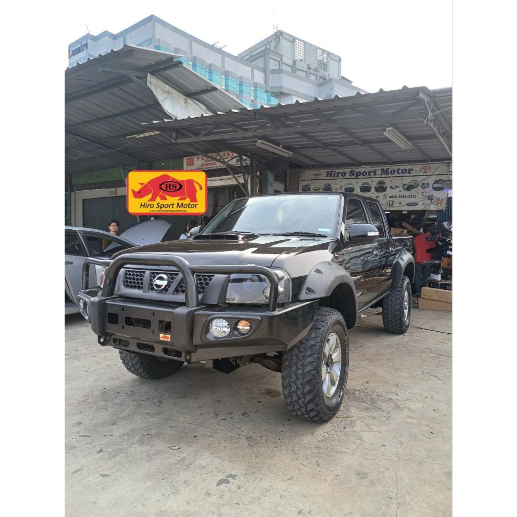 Jual Bull bar bumper depan Nissan frontier navara lama import THAILAND ...