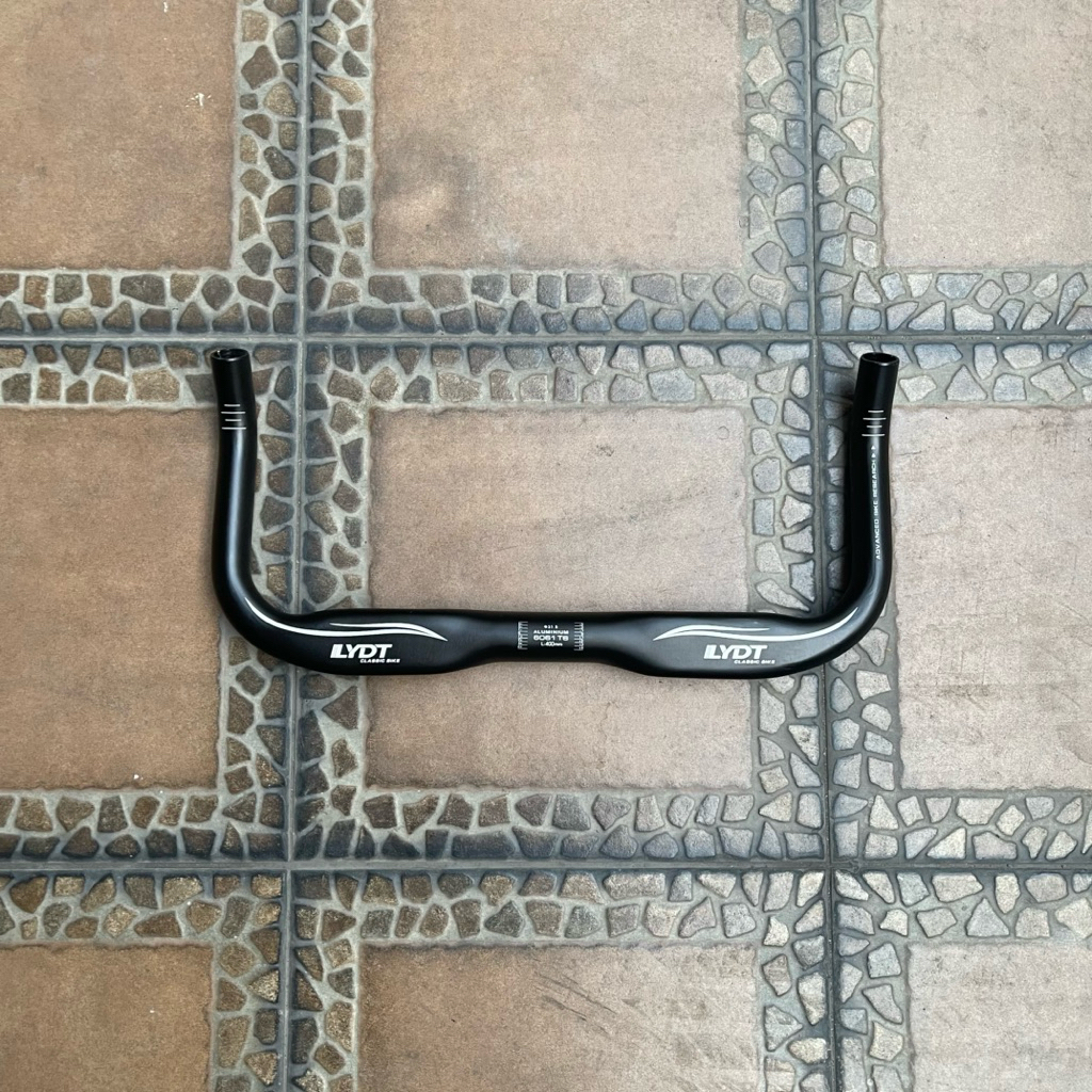 ORIGIN 8 RD ALLOY BULLHORN-2 31.8x400BK
