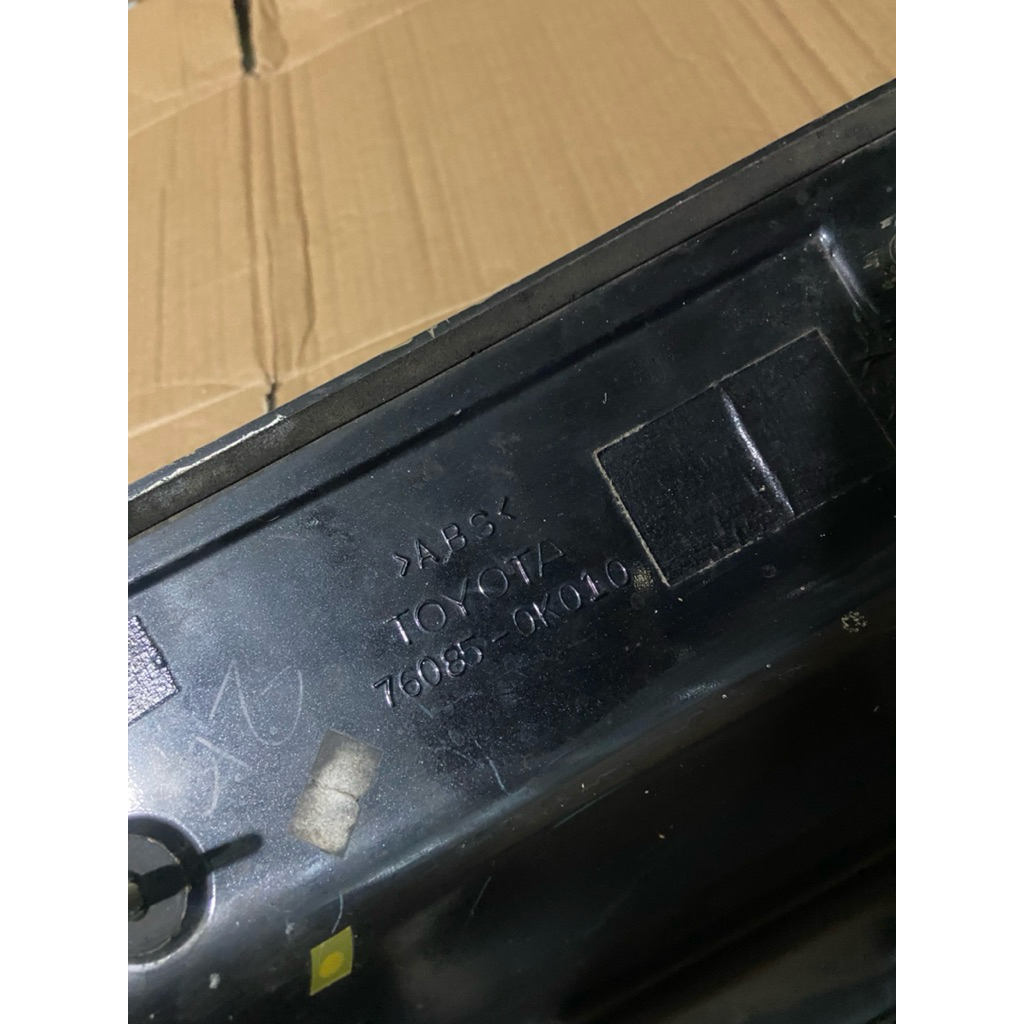 Jual Rear Spoiler Belakang Mobil Toyota Fortuner 2005 - 2008 Original ...