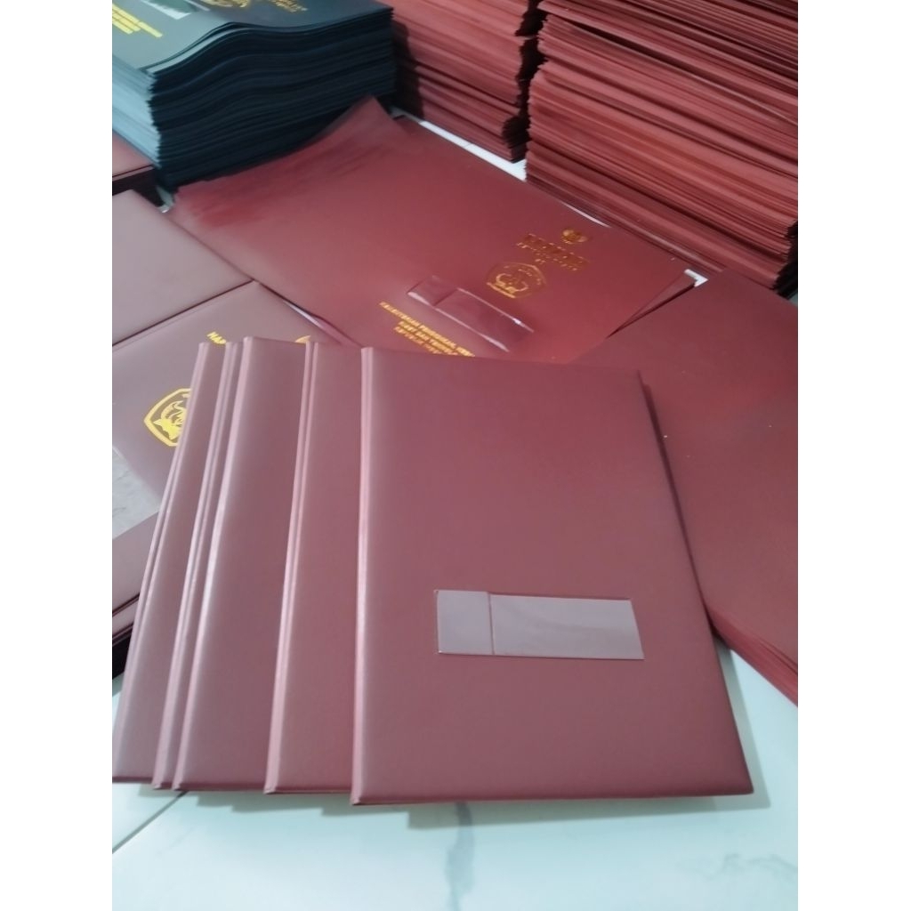 Jual Map Polos || Sampul Polos, Isi 4 Lembar (Merah Marun) | Shopee ...
