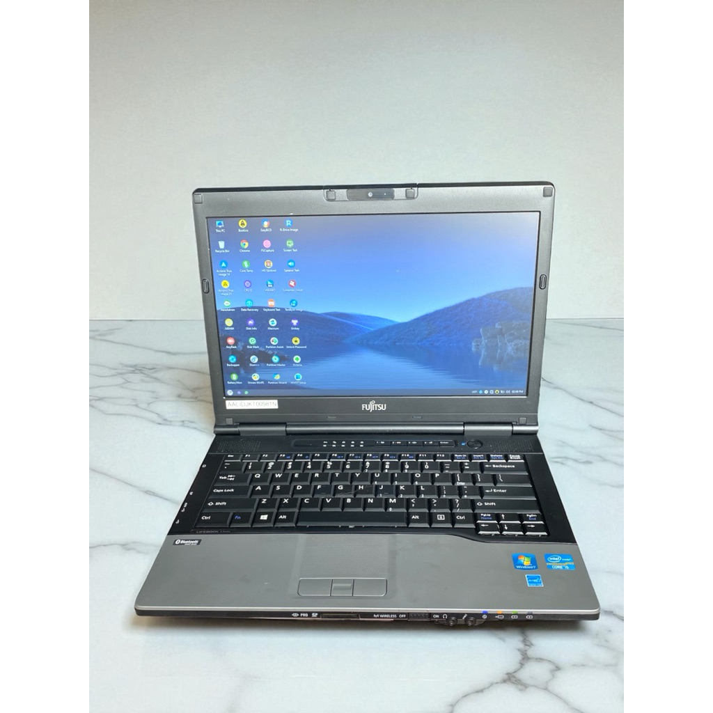 FUJITSU LIFEBOOK S752 i5-3340m 2.70GHz 14 POUR PIECES PAS DE RETOUR