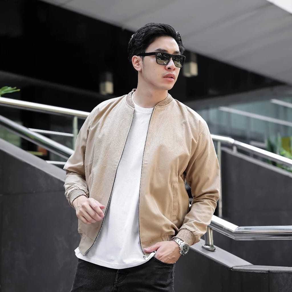 d&f Bomber CVC Jaket Casual Pria main image 0