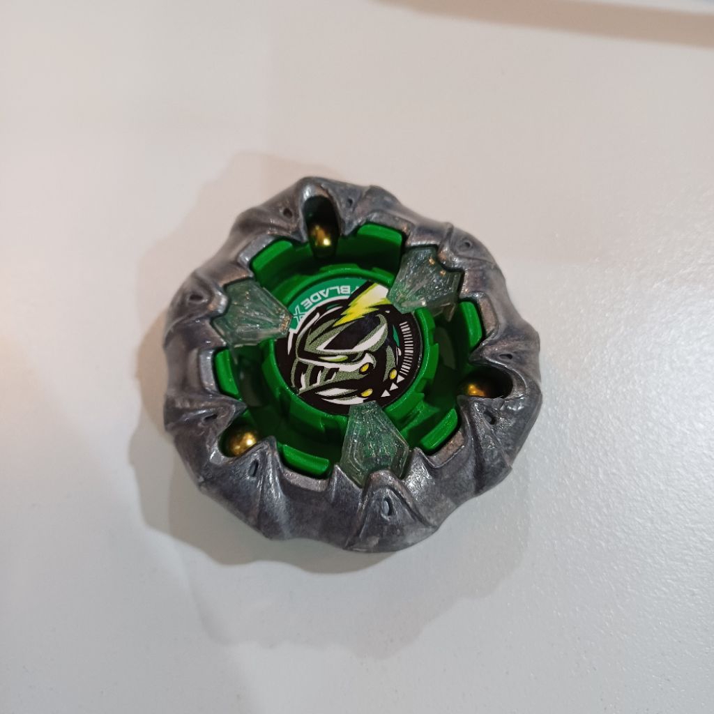Jual Knight Mail Beyblade X Blade | Shopee Indonesia