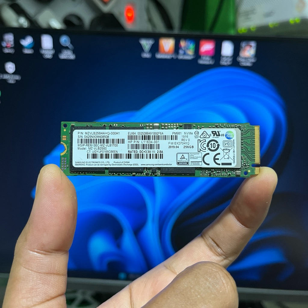 Jual SSD M.2 NVME SAMSUNG 256GB SENTINEL 100% V1 | Shopee Indonesia