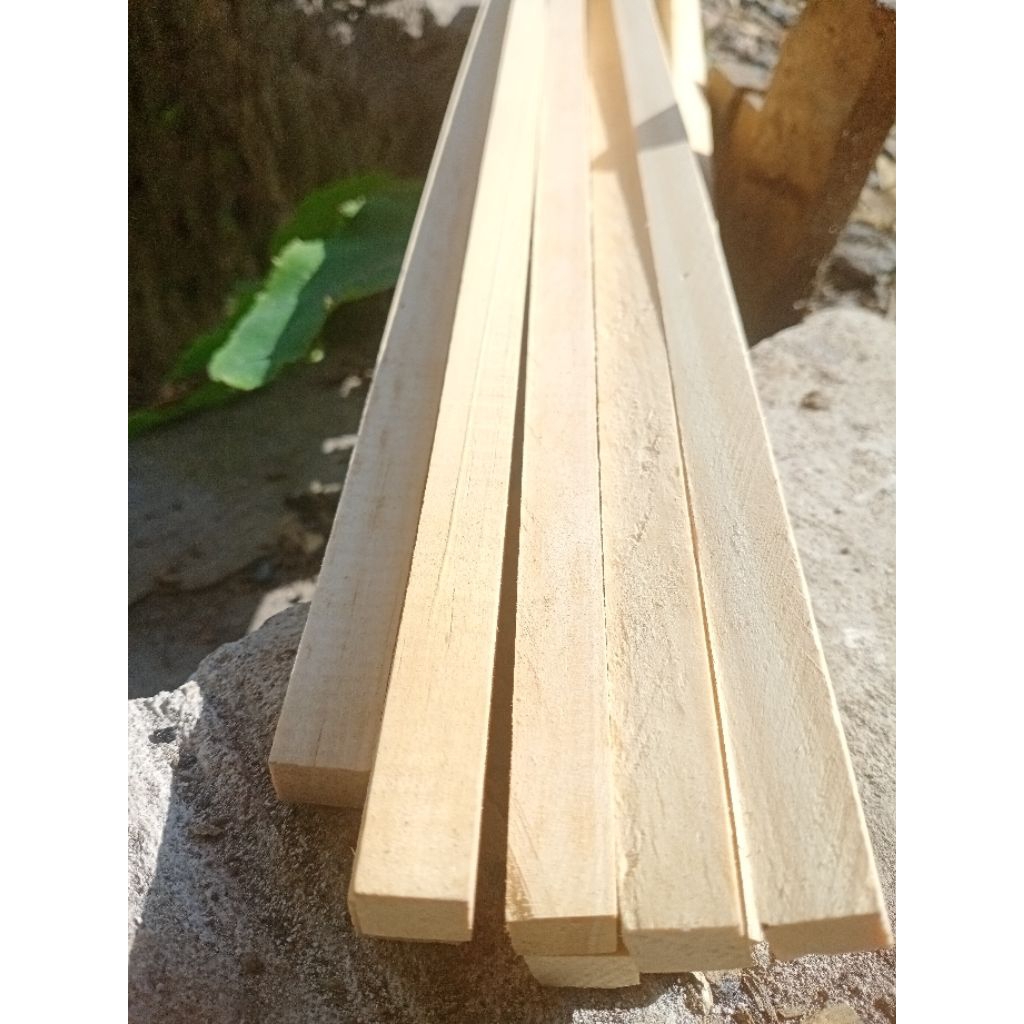 Jual List Kayu / Balok Kayu Ukuran 1,1cm x 1,1cm x 37cm ISI 5 BATANG ...