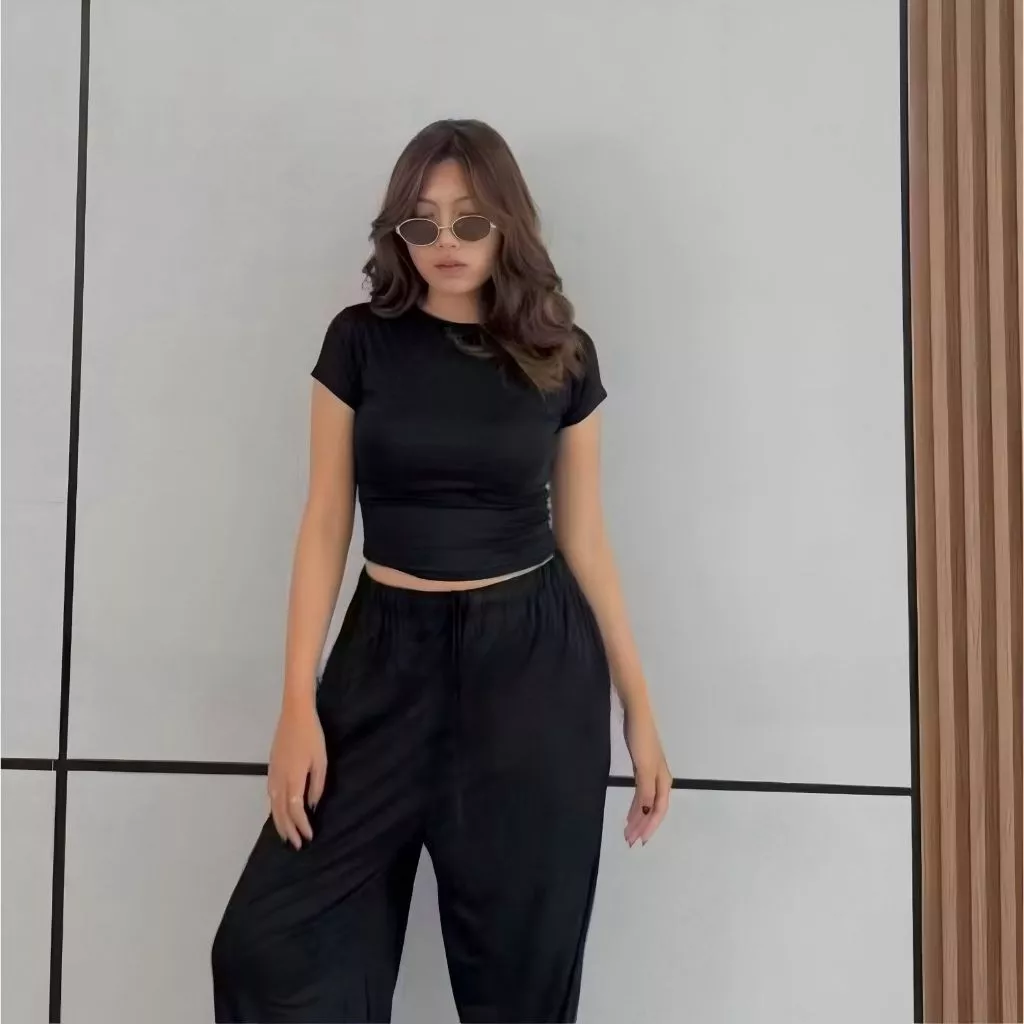 Crop Top Wanita Korean Style Cotton Stretch – Kaos Wanita Trendy Kekinian