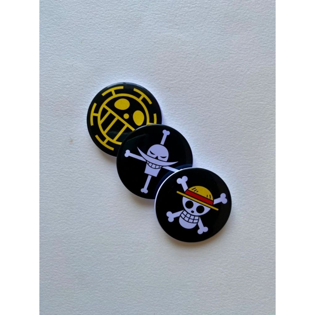 Jual PIN ONE PIECE 44MM | Shopee Indonesia