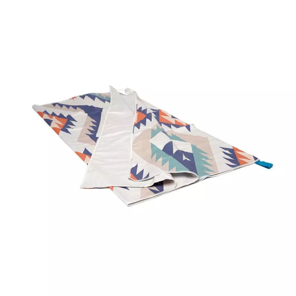 910010172 ACALYPHA PACKABLE TOWEL