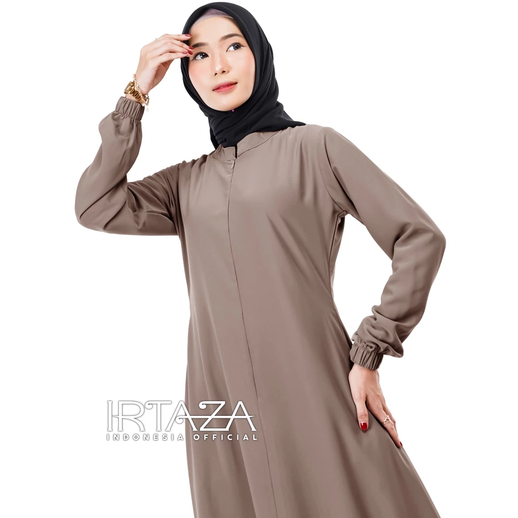 Vinolia Dress slim fit tampilan keseluruhan