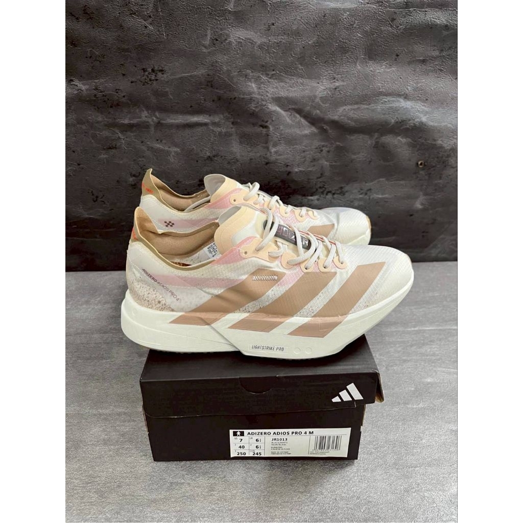 adidas gazelle silver green womens adidas ULTRABOOST 22 Running Shoes | Triple White