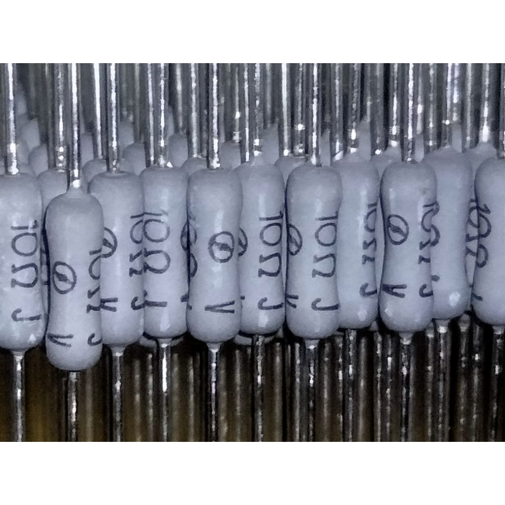 Jual Resistor 10ohm 1watt body kecil FUTABA (10PCS) | Shopee Indonesia