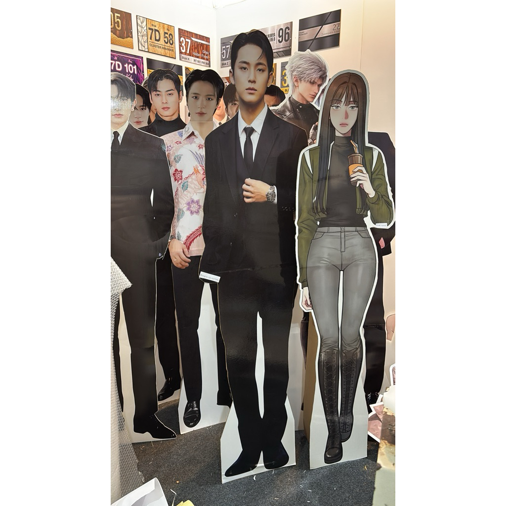 Jual Standee Real Size | Stande KPOP | Human Stande Figure | Standee ...