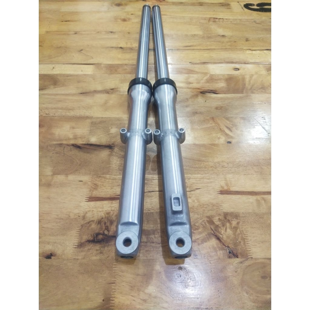 Jual SHOCK DEPAN KOMPLIT AS+TABUNG WIN100,JETWIN | Shopee Indonesia
