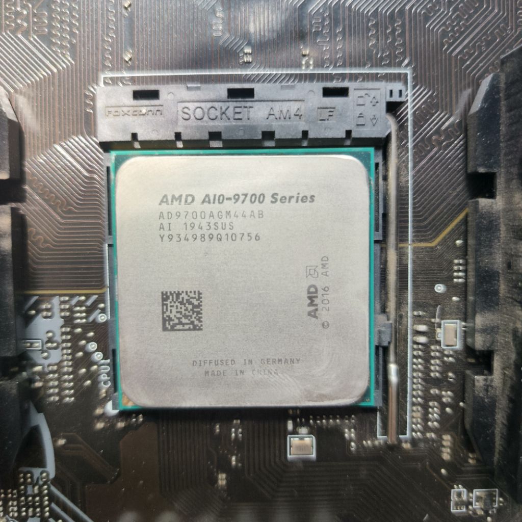 Jual Processor AMD A10 9700 AM4 Bristol Bridge integrated Graphic ...
