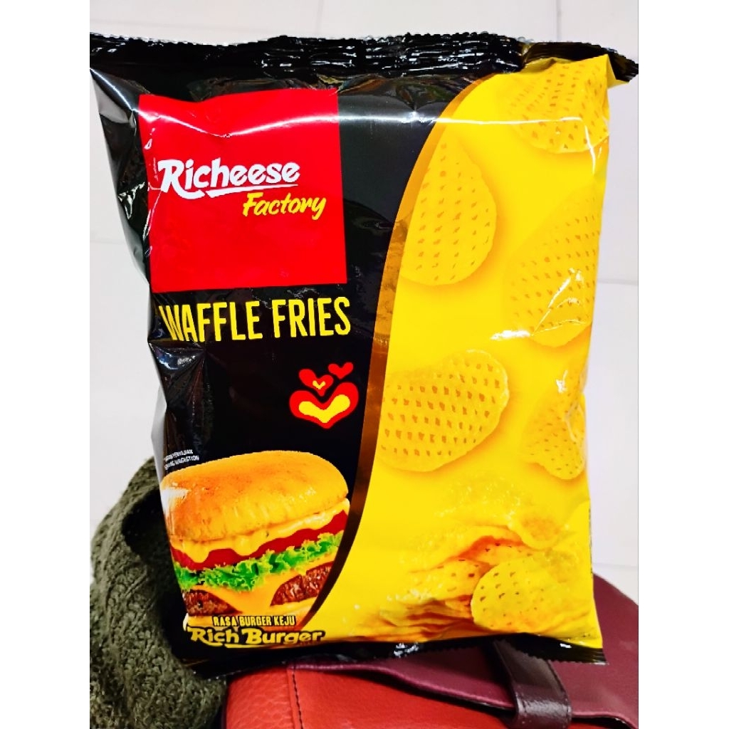 Jual Richeese Waffle Fire Wings/Fries Burger Cheese 54Gr | Shopee Indonesia