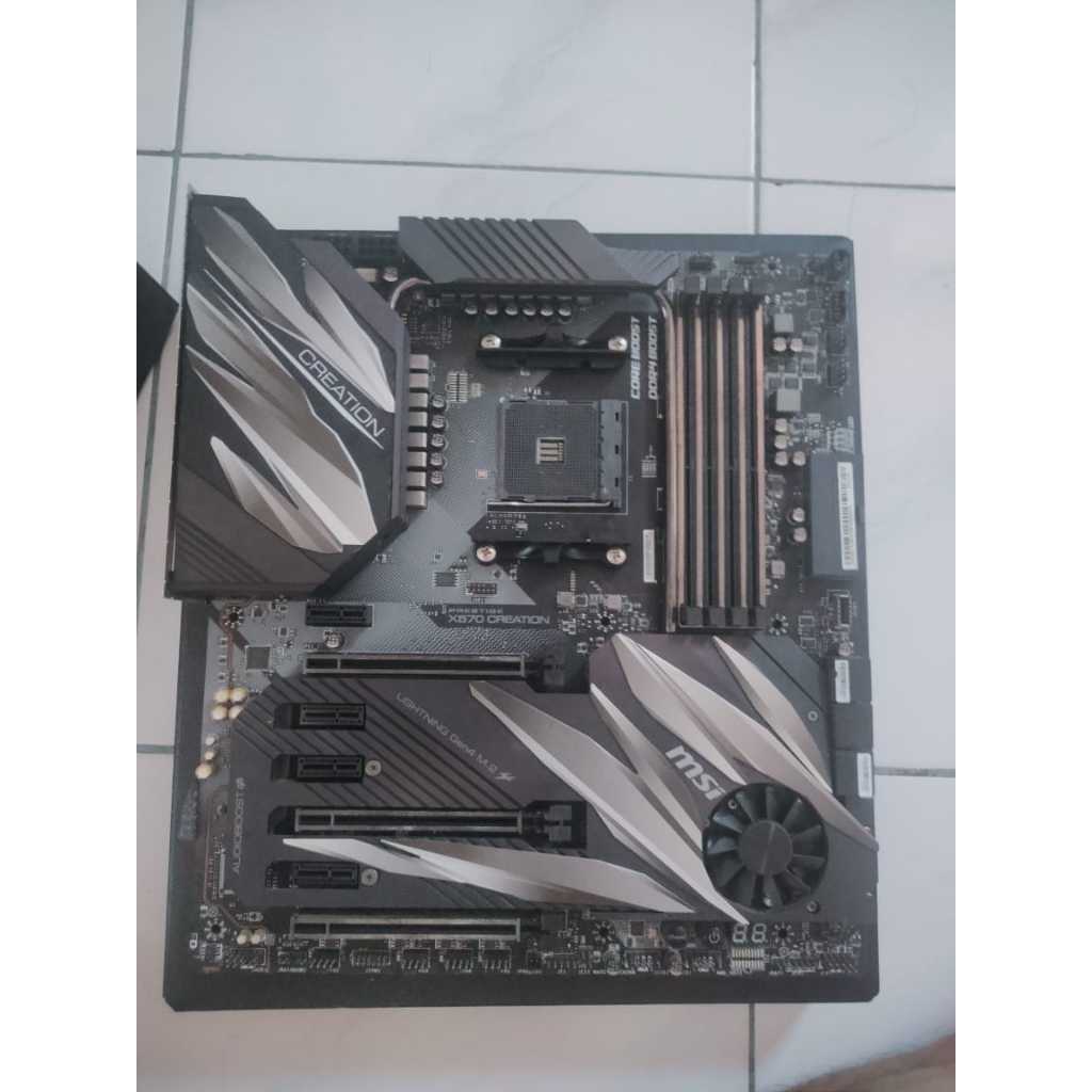 Carte Mère MSI Prestige Creation X570 – Socket AM4, DDR4, Format E-ATX (occasion)
