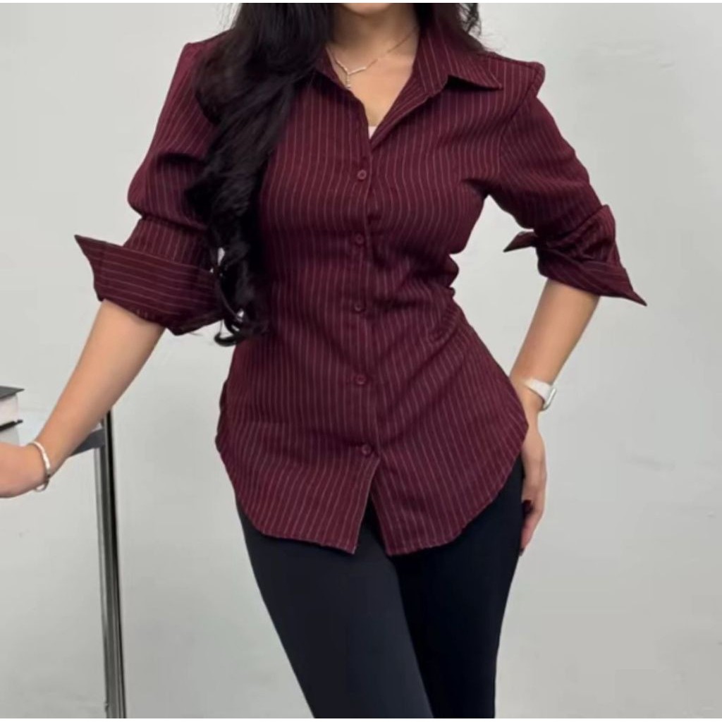 Kemeja Whispie Atasan Wanita Motif Salur Garis Stripe Slim Fit Body - Working Baby Shirt Formal Kantor