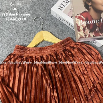 NauNau Rok Plisket Bludru Panjang Dewasa Premium Stylish Elegan