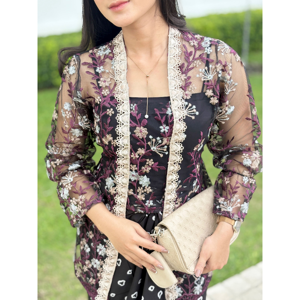Jual Delova Wardrobe - NAYARA KEBAYA Kutu Baru Premium Modern Brukat ...